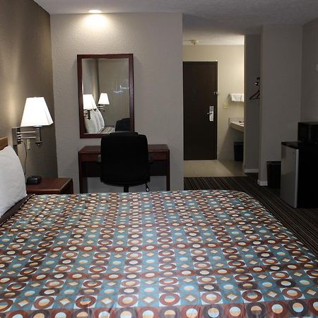 Desoto Inn & Suites Missouri Valley ภายนอก รูปภาพ