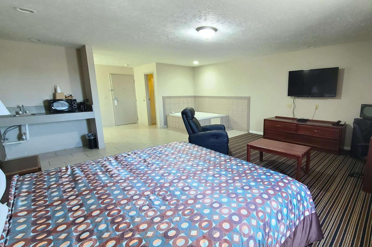 Desoto Inn & Suites Missouri Valley ภายนอก รูปภาพ