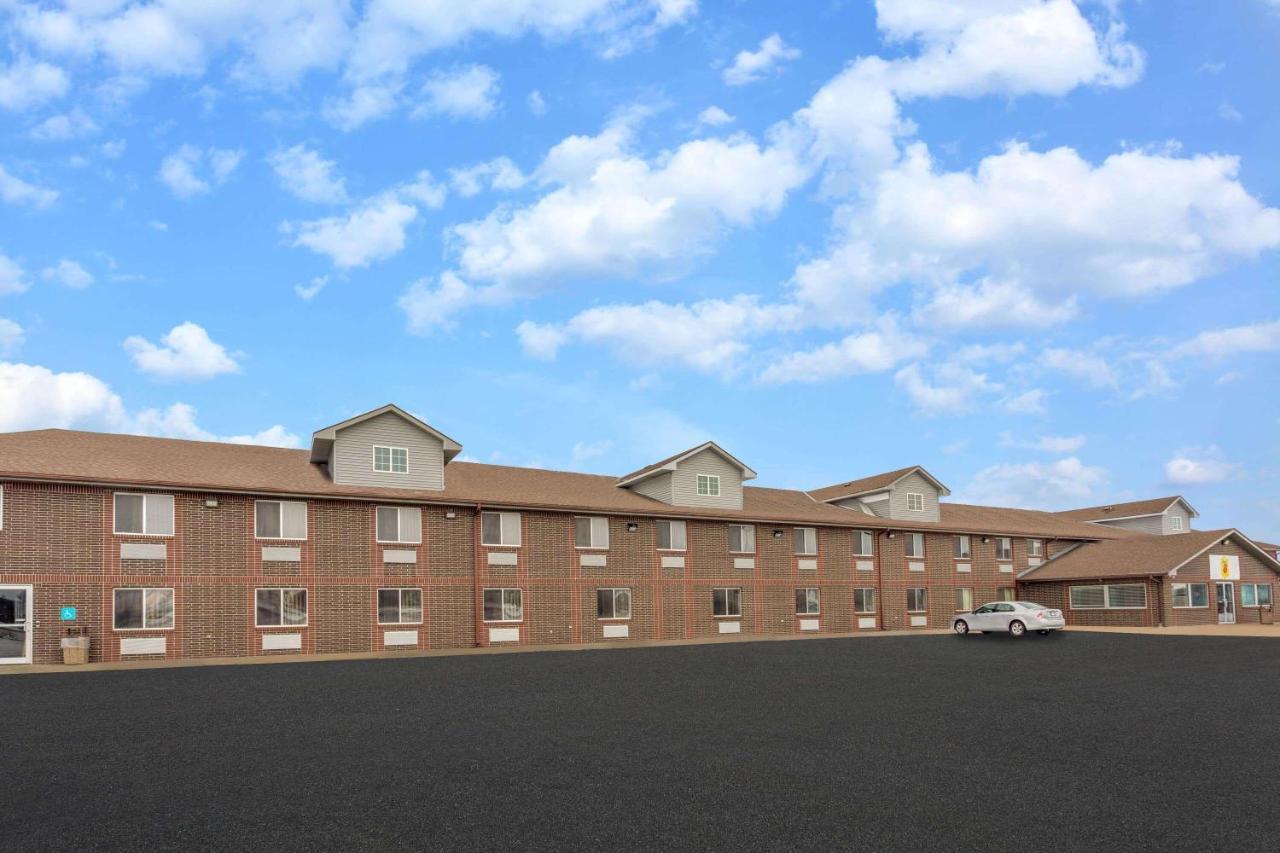Desoto Inn & Suites Missouri Valley ภายนอก รูปภาพ