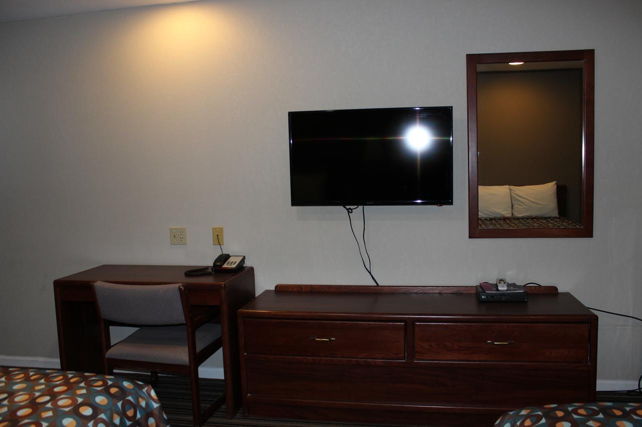 Desoto Inn & Suites Missouri Valley ภายนอก รูปภาพ