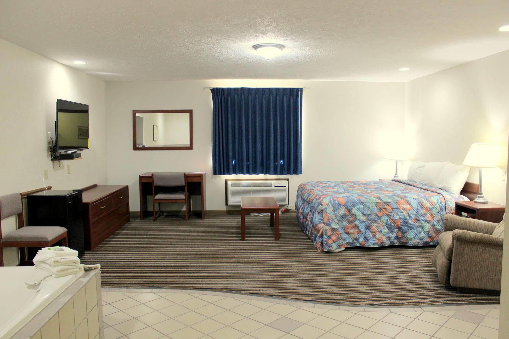 Desoto Inn & Suites Missouri Valley ภายนอก รูปภาพ